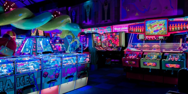 手机和平板电脑同时播放体育直播画面